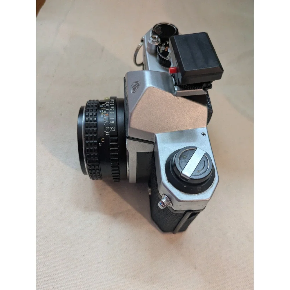 Asahi Pentax K1000 35mm SLR Film Camera with SMC Pentax-M 50mm f2 Lens Silver